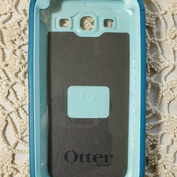 Otterbox Defender For Samsung Galaxy S3 - Picture 4 of 5